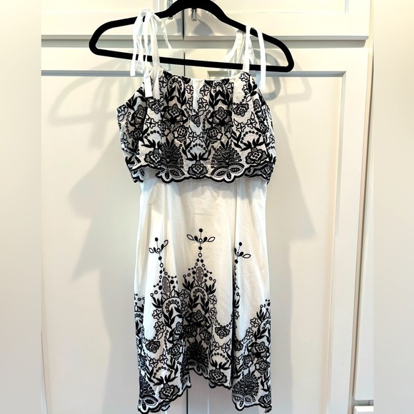NWT! Parker White Cotton Eyelet Embroidered Summer Dress. Size Small. - Picture 1 of 11